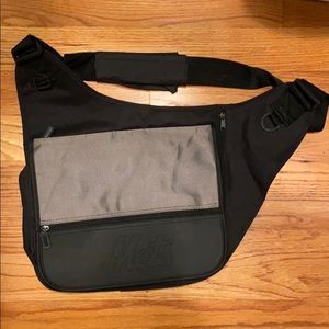NWT Leed’s METS Messenger Bag